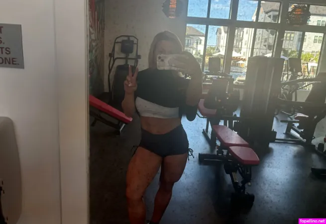 Themusclemommyy02 OnlyFans Thumbnail #ltvDO6JvF5