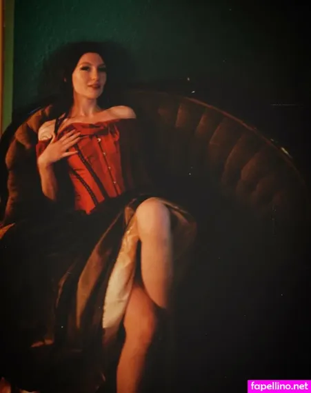 Thenamesieesaha OnlyFans Thumbnail #zlxNU5q97f