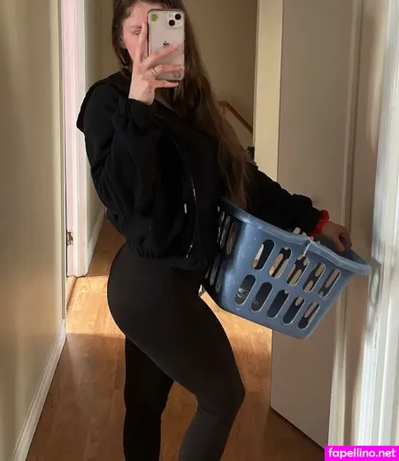 Thenaughtykim OnlyFans Thumbnail #kIrtd2KkiQ