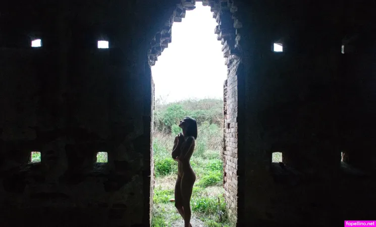 Theneonharlot OnlyFans Thumbnail #3SZFINd6gj