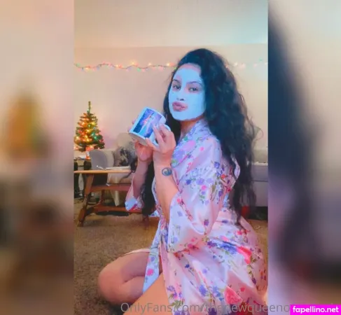 Thenewqueenofcomedy OnlyFans Thumbnail #D7BxhXrZ3Y