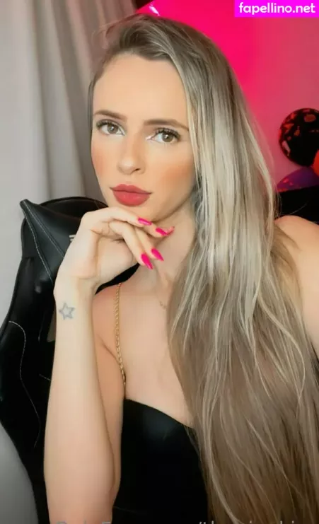 Theninakim OnlyFans Thumbnail #9quyW4pQYB