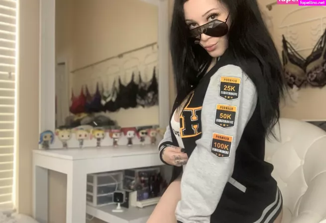 Thenoelleeaston OnlyFans Thumbnail #DcV2ZvyFhO