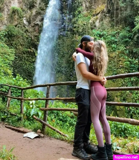 Thenomadicmovement OnlyFans Thumbnail #0bu11sNM8E