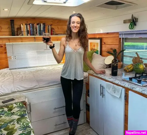 Thenomadicmovement OnlyFans Thumbnail #VgcjjknZ0u