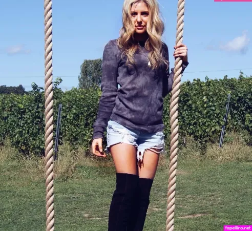 Theodoraday OnlyFans Thumbnail #sgPfRvJWUV