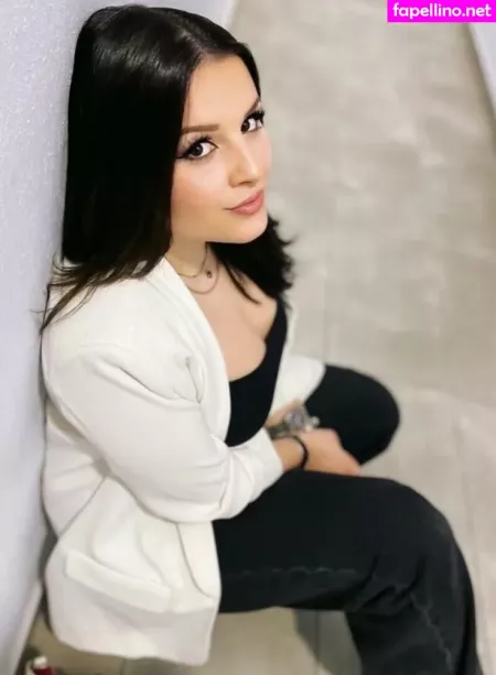 Theodwra Drinia OnlyFans Thumbnail #HG1qtSyyWv