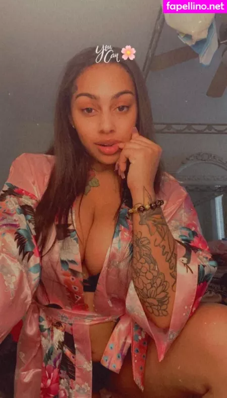 Theofficialayonnarenee OnlyFans Thumbnail #xS8VHglSb9