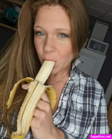 Theofficialcookie OnlyFans Thumbnail #0yIHKJBNpC