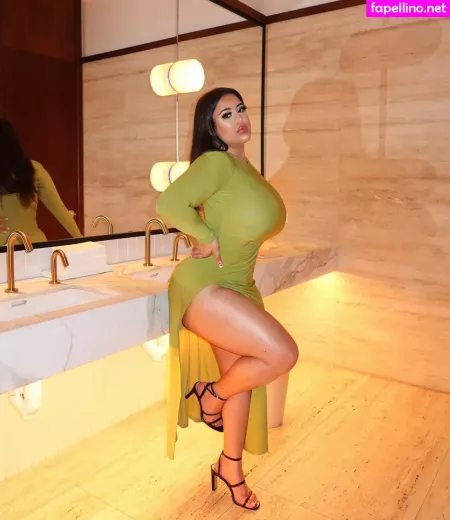 Theonlybarbii OnlyFans Thumbnail #DrVn861sHR