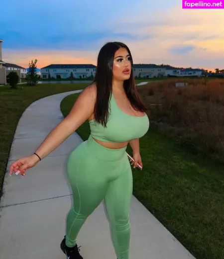 Theonlybarbii OnlyFans Thumbnail #JU6Qh2xl3W