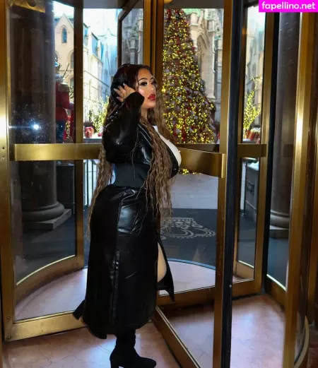 Theonlybarbii OnlyFans Thumbnail #mBMcJAOZDb