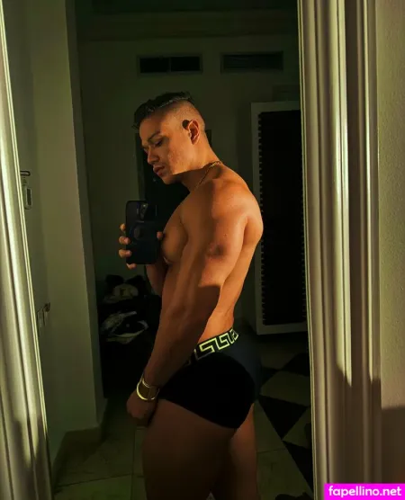 Theonlysanto OnlyFans Thumbnail #HRNMOC6jnx