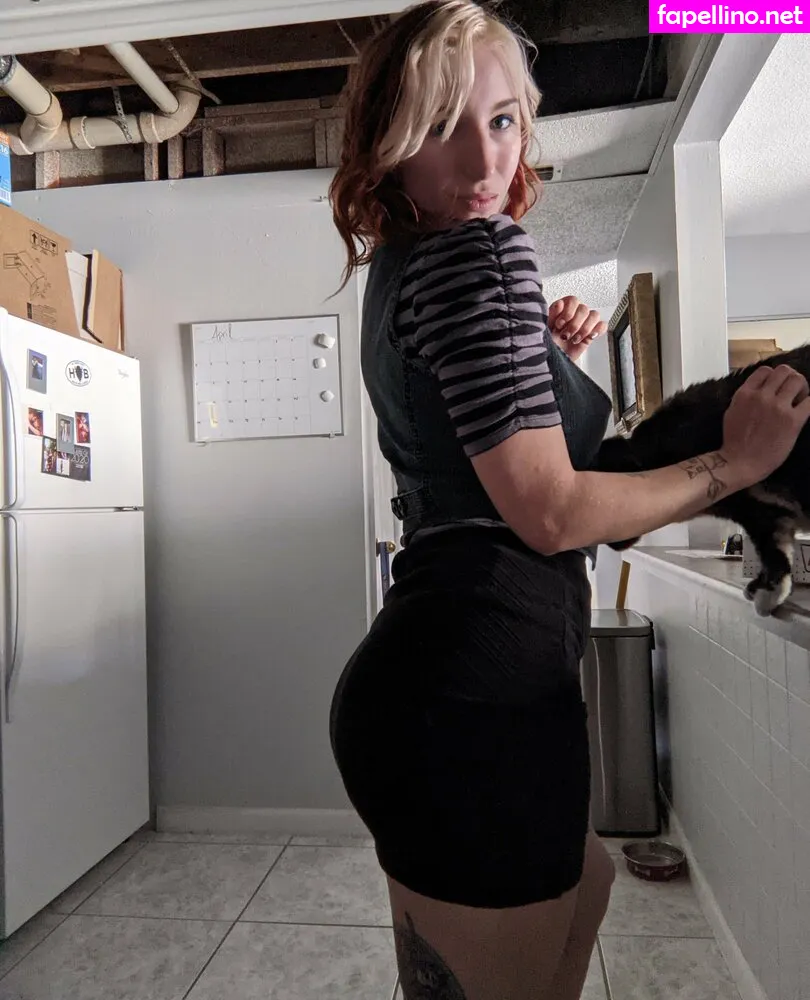 thepigeonbrat, thepigeoness Nude Leaked OnlyFans Photo #c8sHpLE8SP