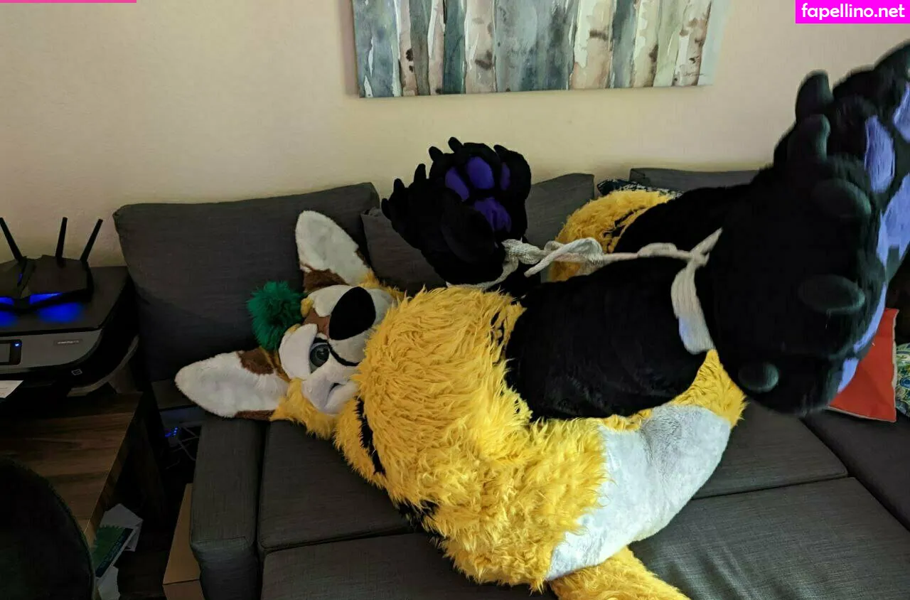thepineapplefox Nude Leaked OnlyFans Photo #4ShoFUOYQo