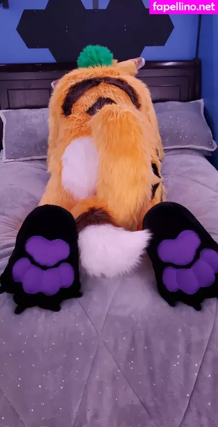 Thepineapplefox OnlyFans Thumbnail #OyssKAYDoY