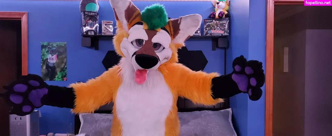 Thepineapplefox OnlyFans Thumbnail #XrgG0yFnN5