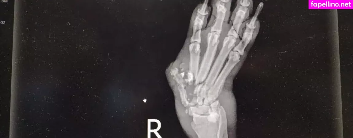 Thequeenbee69 OnlyFans Thumbnail #fdAAkBwWew