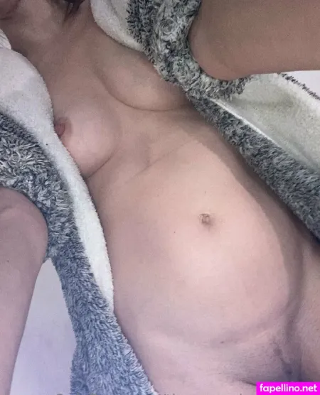 Thequeenbeeally2 0 OnlyFans Thumbnail #rFf1TMIKFP