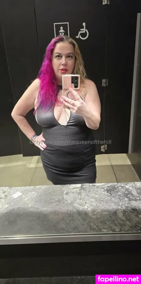 Thequeenofthehill OnlyFans Thumbnail #BkIrrCs0T5