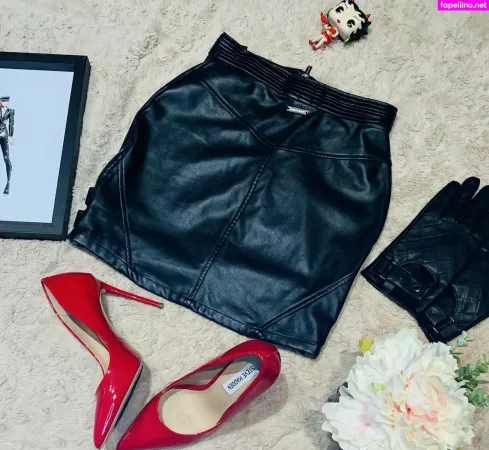 Thequeentrish OnlyFans Thumbnail #7kzsrkO8xy