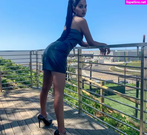 Thequeentrish OnlyFans Thumbnail #ay6kAmRbh4