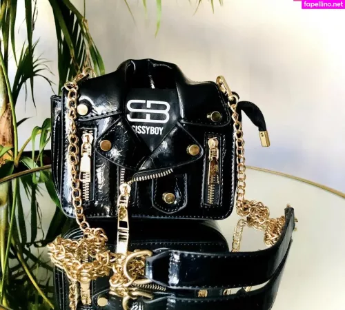 Thequeentrish OnlyFans Thumbnail #ktUpZlTiaO