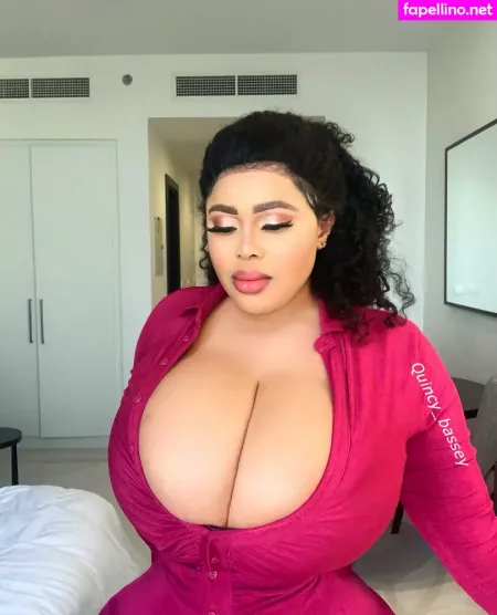Thequincy Bassey OnlyFans Thumbnail #o49COZMRS0