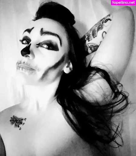 Theradicalfox OnlyFans Thumbnail #ddMykrfjeB