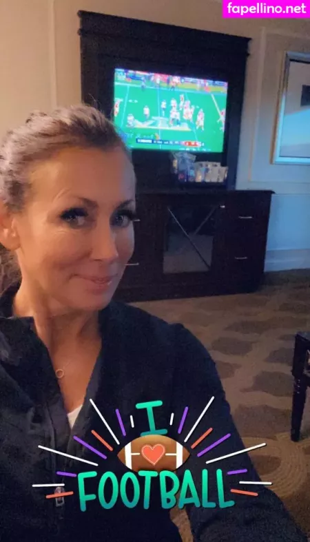 Thereaganfoxx OnlyFans Thumbnail #YJ1jkMm35q