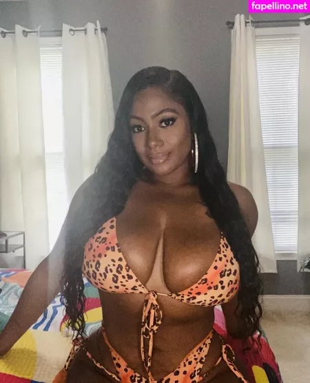 Therealchanellealicia OnlyFans Thumbnail #CUbjTsp4N3
