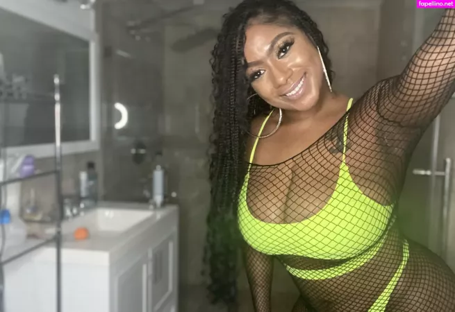 Therealchanellealicia OnlyFans Thumbnail #DeZVqwBzU1