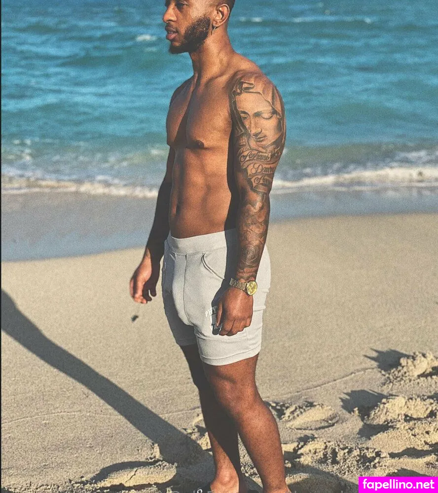 therealgees, therealgeesuave, therealgeesuavee Nude Leaked OnlyFans Photo #CP64IYIMpH