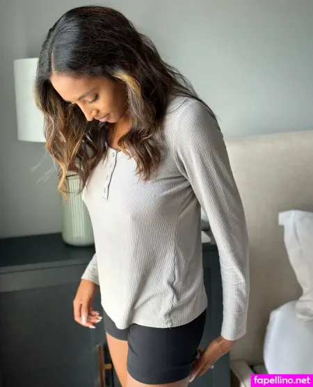 Therealgiana OnlyFans Thumbnail #86oo8AexE9