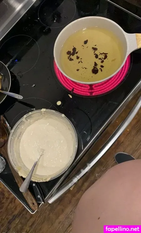 Therealhidetheabs OnlyFans Thumbnail #5BHE9gYfSa