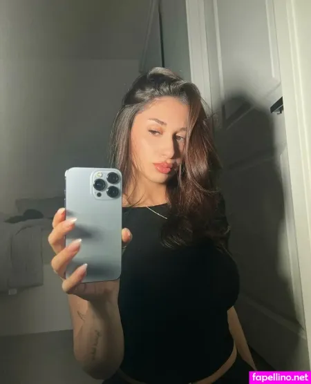 Therealkateparker 1 OnlyFans Thumbnail #micBMHVkJb