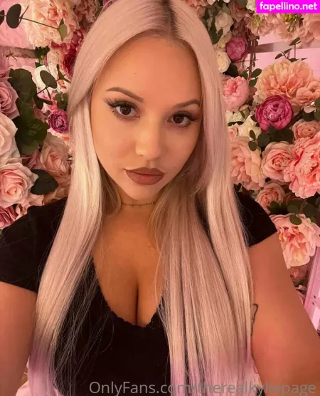 Therealkyliepage 1 OnlyFans Thumbnail #C3bU8ptkMB