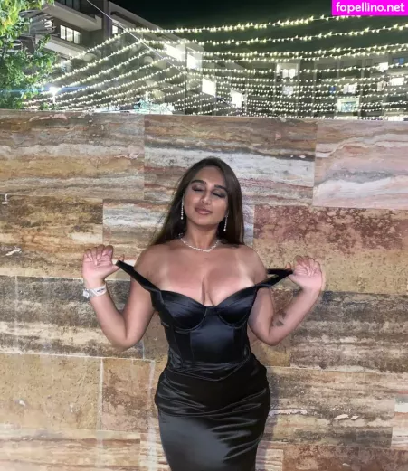 Therealmeghnaa OnlyFans Thumbnail #5T4qyUy5G1