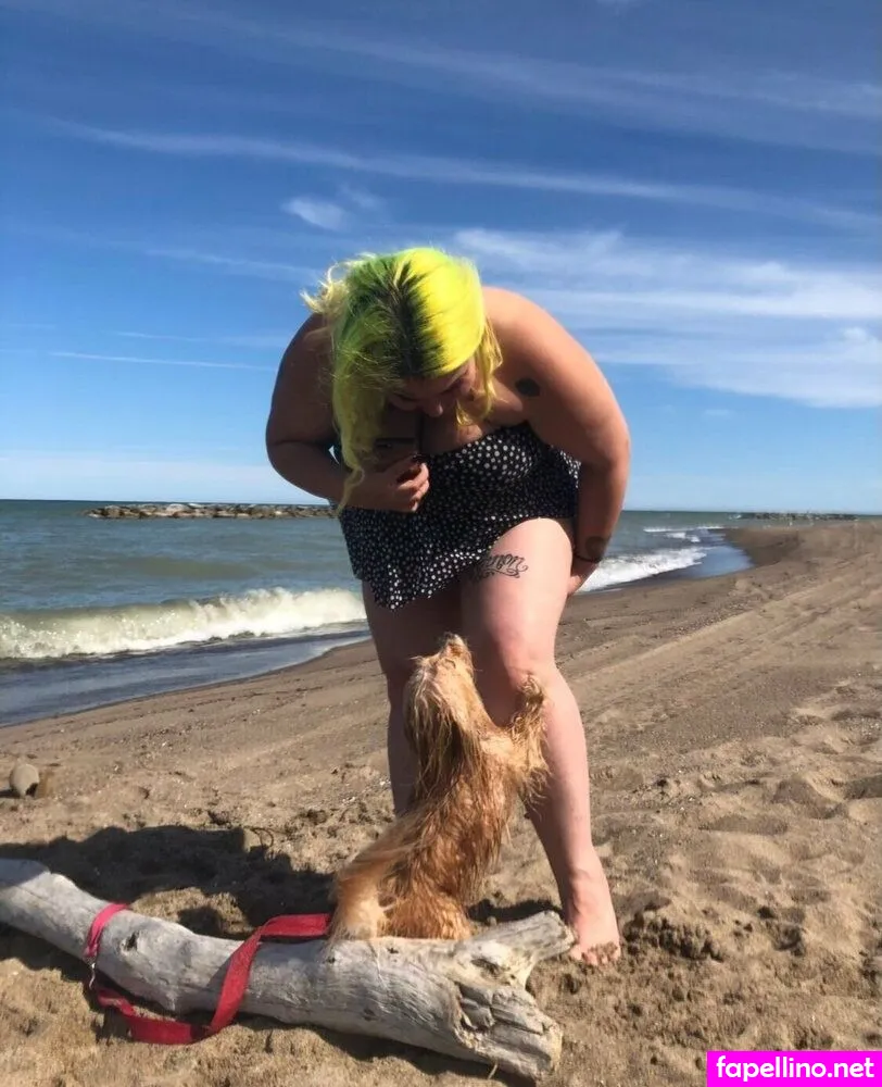 therealmizkellie Nude Leaked OnlyFans Photo #0IPk7yx7ex