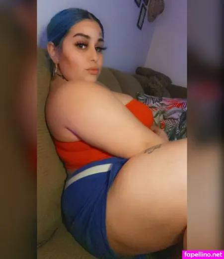 Therealmizkellie 1 OnlyFans Thumbnail #5o2OxZrB93