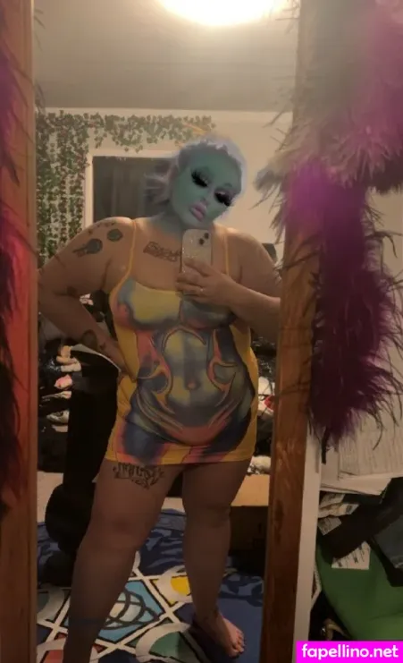 Therealmizkellie 1 OnlyFans Thumbnail #FCiCbPxEn7
