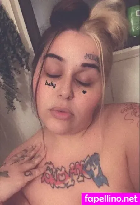 Therealmizkellie 1 OnlyFans Thumbnail #rjP6W39pd8