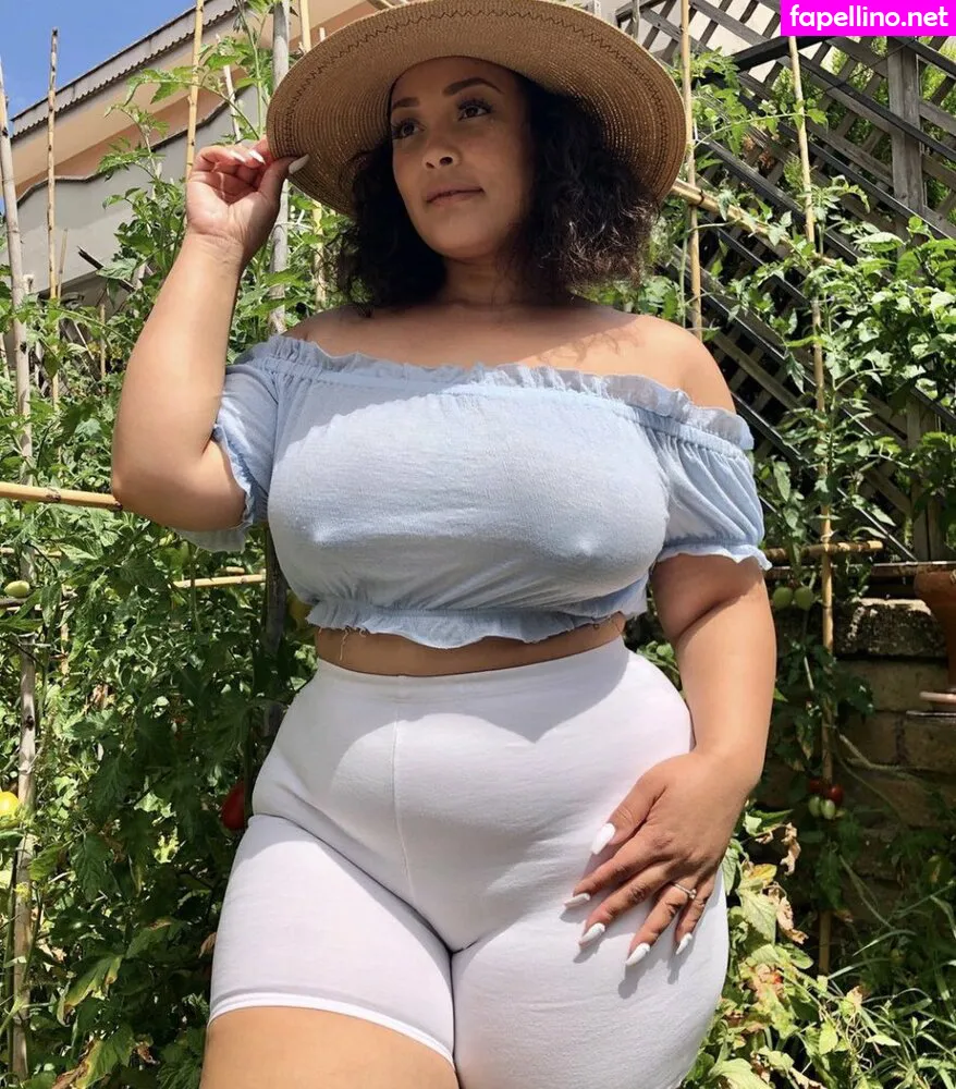 realnathalee, therealnatalie Nude Leaked OnlyFans Photo #nCb3mSVWE5