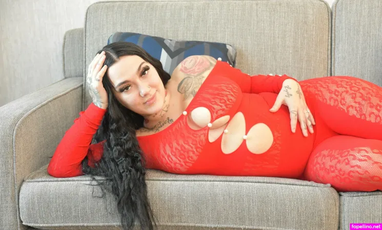 Therealroyalskye OnlyFans Thumbnail #939xFQudka