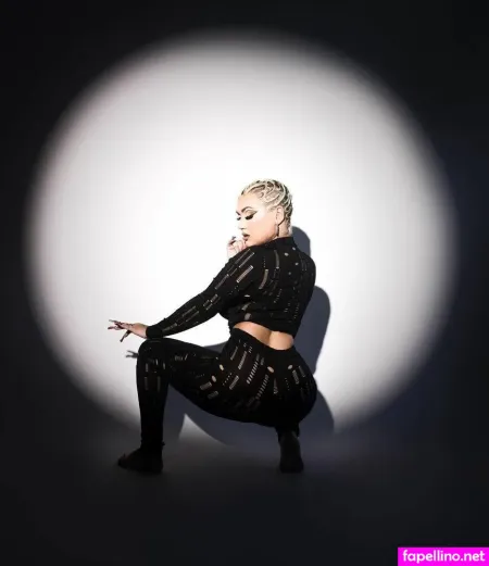 Therealroyalskye OnlyFans Thumbnail #AEZZzvZWGZ