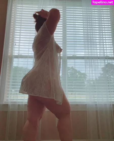 Therealsabella OnlyFans Thumbnail #2ovCXpjSWv