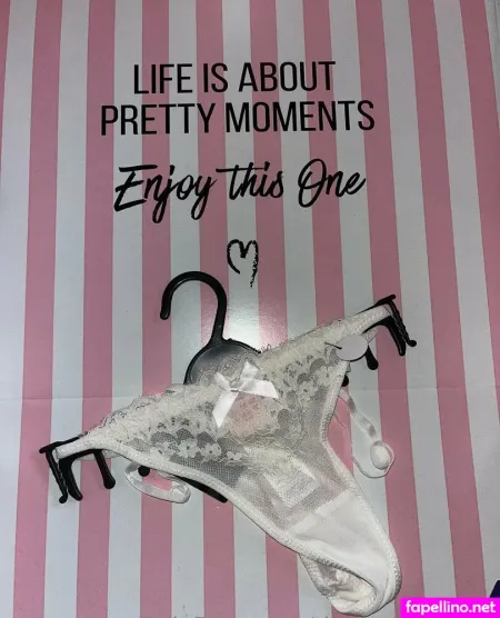 Therealsarafree OnlyFans Thumbnail #7pZUZkJ3l9