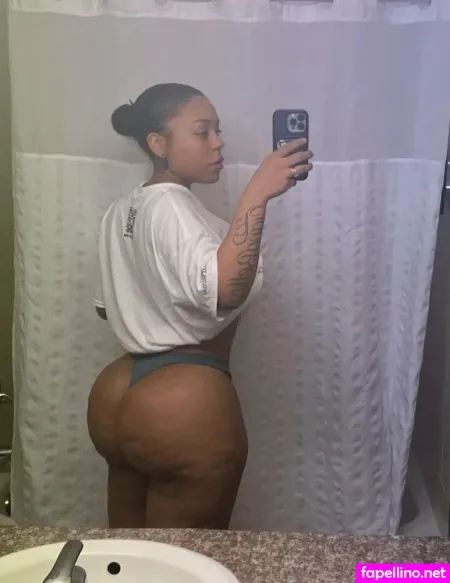 Therealsgreyy OnlyFans Thumbnail #3IY86oXhQ7
