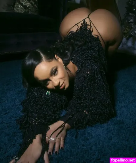 Therealtahiry OnlyFans Thumbnail #82F3zhaQu2