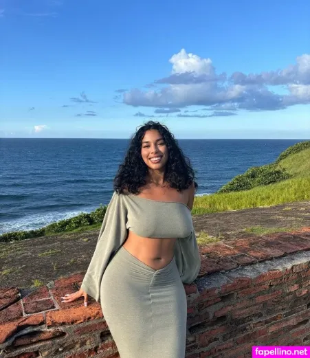 Therealteare OnlyFans Thumbnail #8rSSGt6zXg